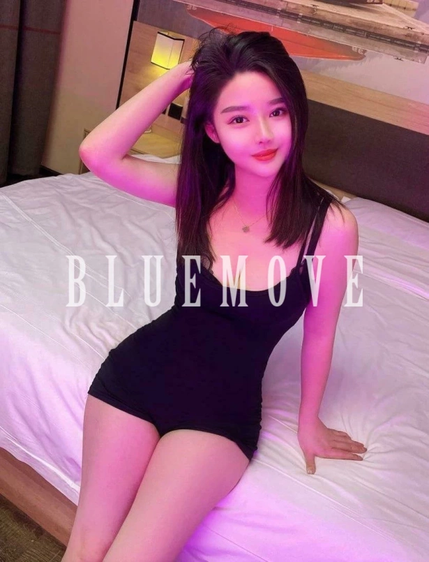 Sofia, ofía, soy una escort china de 27 años 